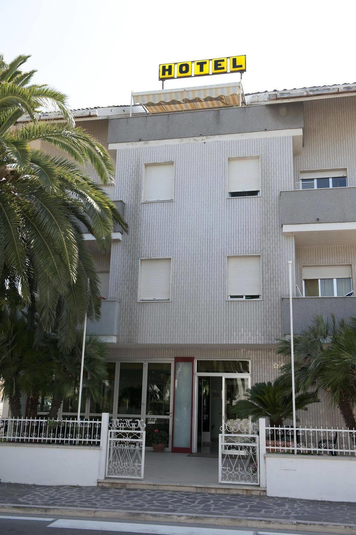 Hotel Caravel Vasto Exteriér fotografie